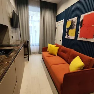 Brativ Rohatynciv 32 Апартаменты